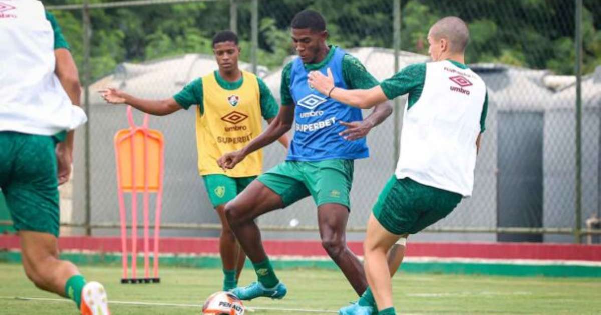 Wallace Davi, de 17 anos, celebra treinos no Fluminense: ‘Gratificante’