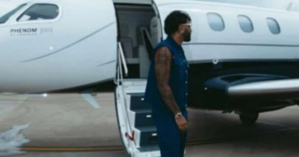 Gabigol desembarca em BH para apresentação no Cruzeiro