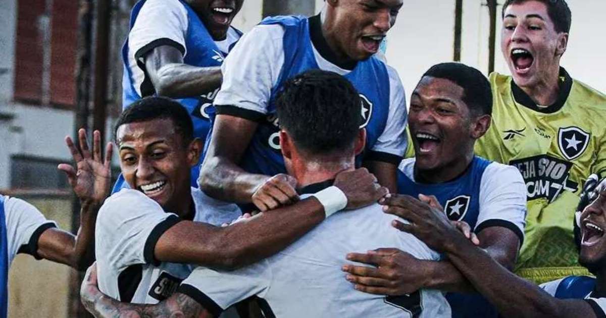 Botafogo vence Floresta e garante classificação antecipada na Copinha 2025