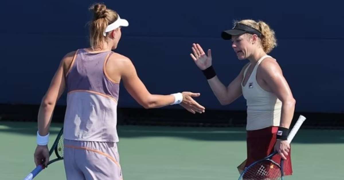 Bia Haddad e Siegemund derrubam dupla favorita na estreia em Adelaide