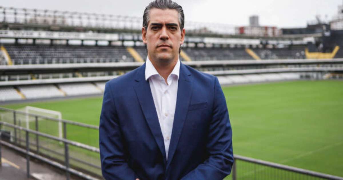 Confira como fica a situação de Paulo Bracks no Santos após chegada de CEO