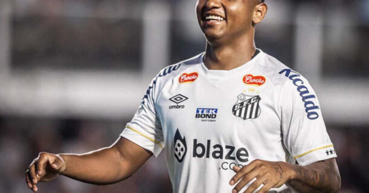 Morelos não se reapresenta e vive indefinição no Santos