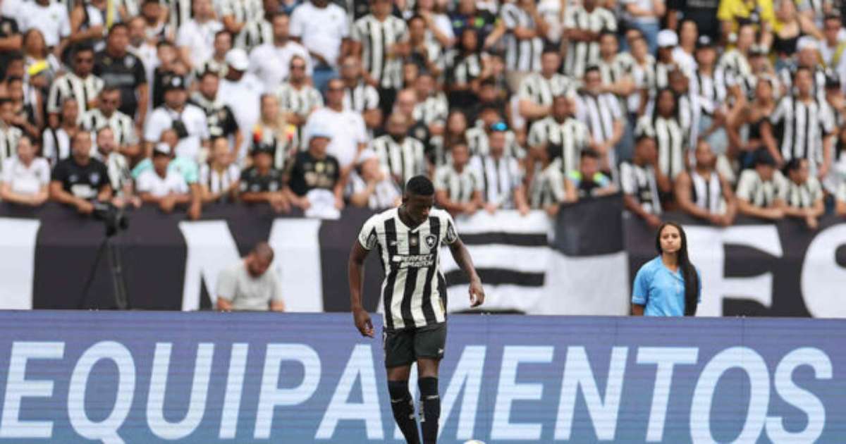 Após ano histórico, Botafogo corre contra o tempo em 2025